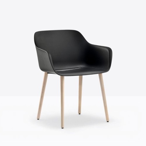 pedrali-babila-xl-armchair-with-wooden-legs