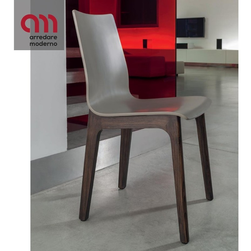 Alfa Bontempi chair in wood