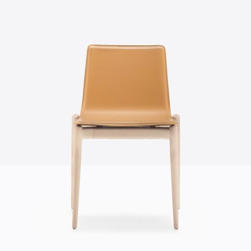 malmoe-pedrali-leather-chair