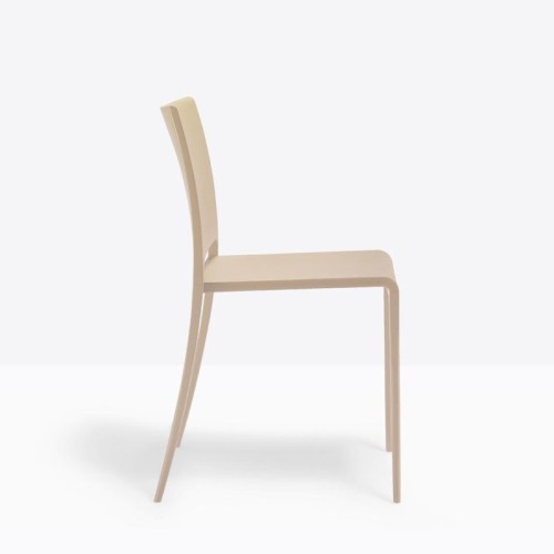 Mya Pedrali Chair design