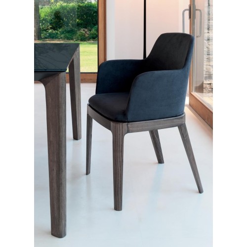 Margot Bontempi chair in wood with armrests