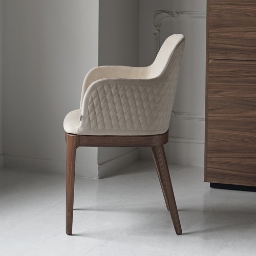 Margot Bontempi chair in wood with armrests