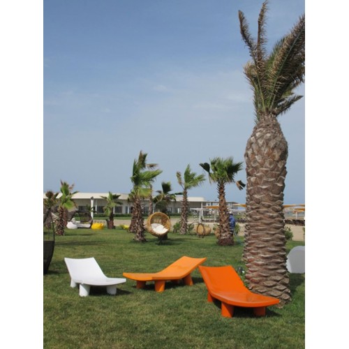 low-lita-lounge-sun-lounger-slide