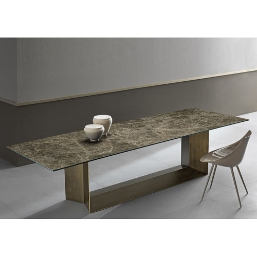 T5 Tonelli dining Table