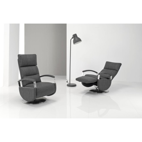 Tokyo Spazio Relax Swivel armchair