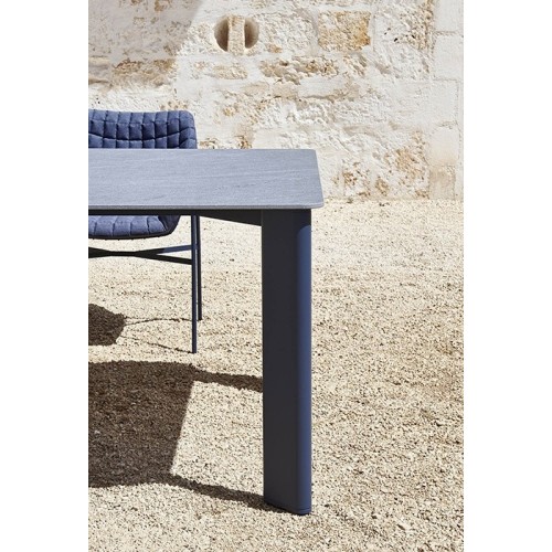 Plinto Varaschin outdoors Table