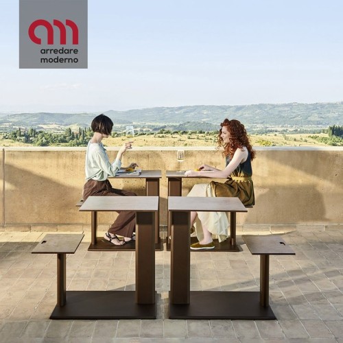 Plinto Sit and Eat Varaschin outdoor dining Table