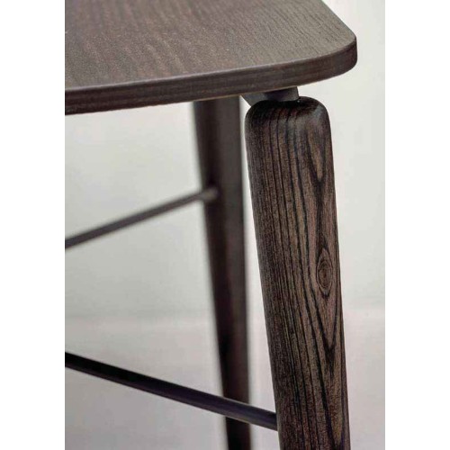 Kate Bontempi chair in wood