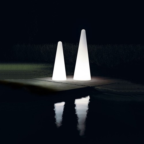 cono-slide-ground-lamp