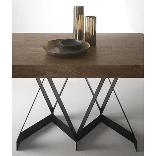 flame-zamagna-table