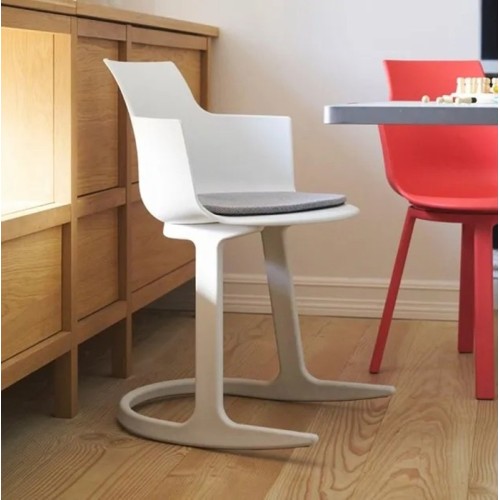 Social Tilt Varier ergonomic armchair