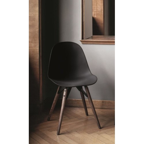 Mood Bontempi chair in wood