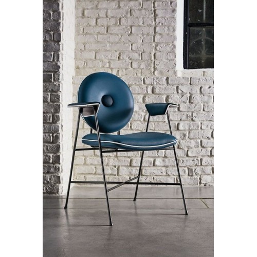 Penelope Bontempi chair with armrests