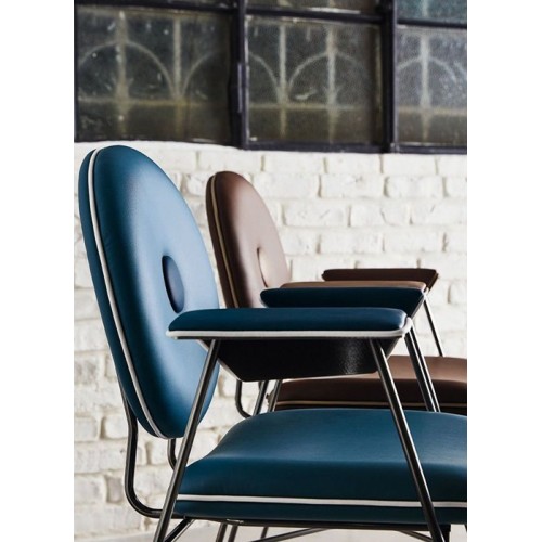 Penelope Bontempi chair with armrests