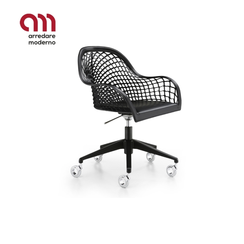 Guapa Midj DPB M CU Chair