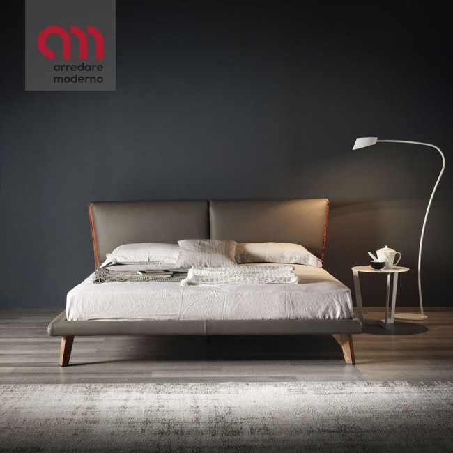 Adam Cattelan Italia Bed