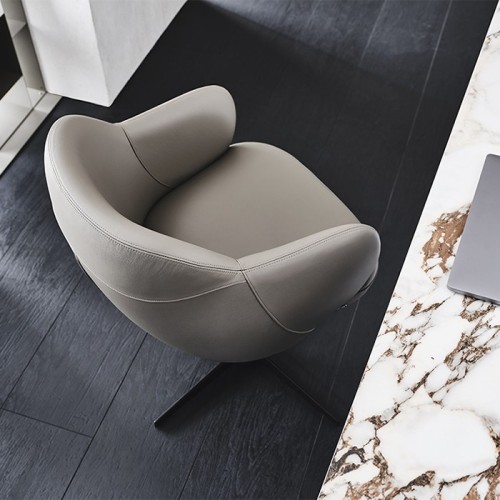 Bombè X Cattelan Italia Chair