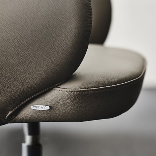 Bombè X Cattelan Italia Chair