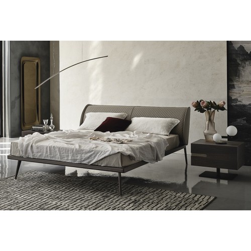 Ayrton Cattelan Italia Bed