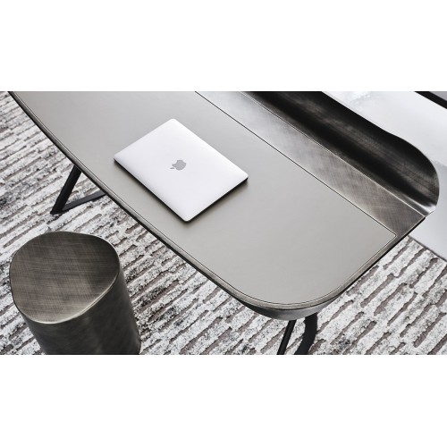 cocoon-leather-desk-cattelan-italia