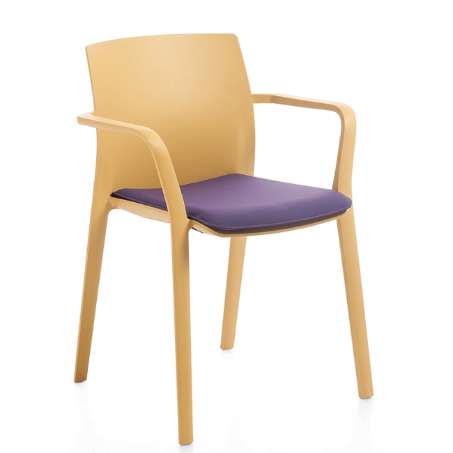 Klia Kastel chair with armrests