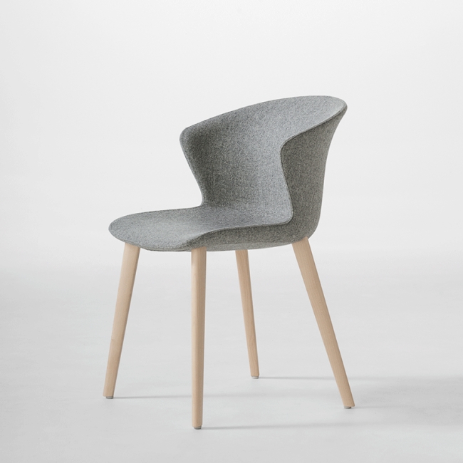 Kicca Plus Kastel wooden legs chair