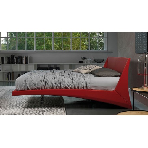 Dylan Cattelan Italia Cama