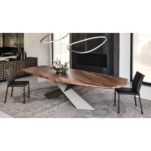 Tyron Wood Cattelan Italia Mesa