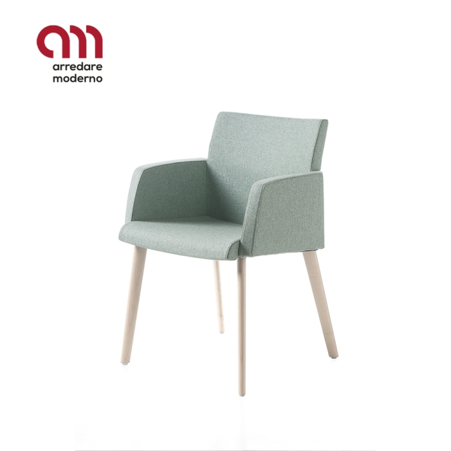 Sillón Kribio Kastel con patas de madera