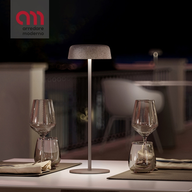 Lampe Fade Metal Plust de table