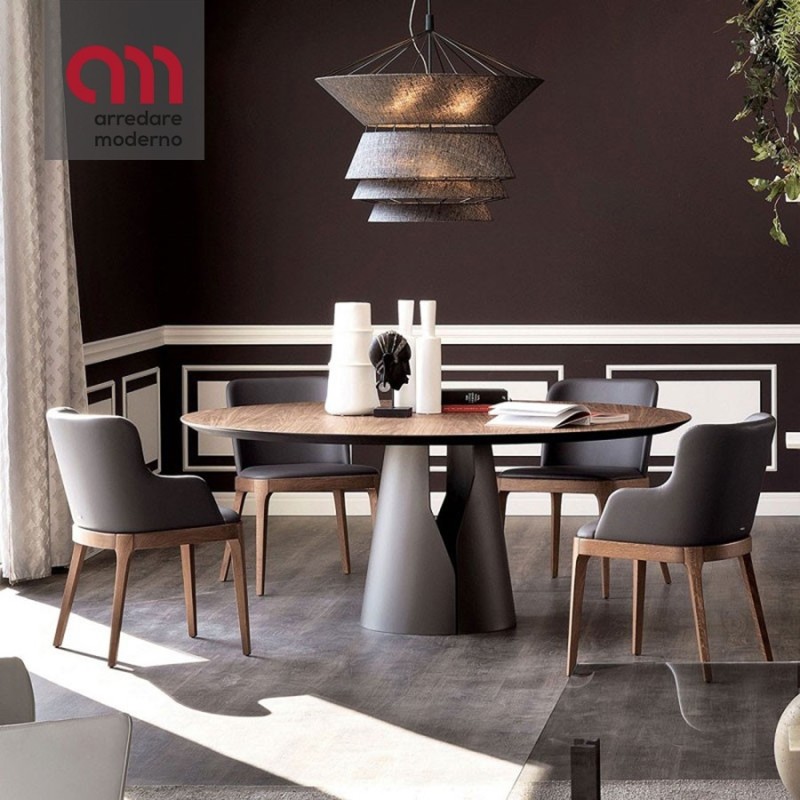 Table designer Giano Cattelan Italia