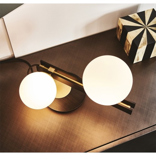 lampe-planeta-cattelan-italia-de-table